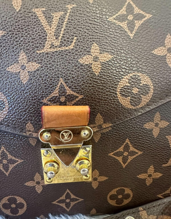 Louis Vuitton Bag - Image 10