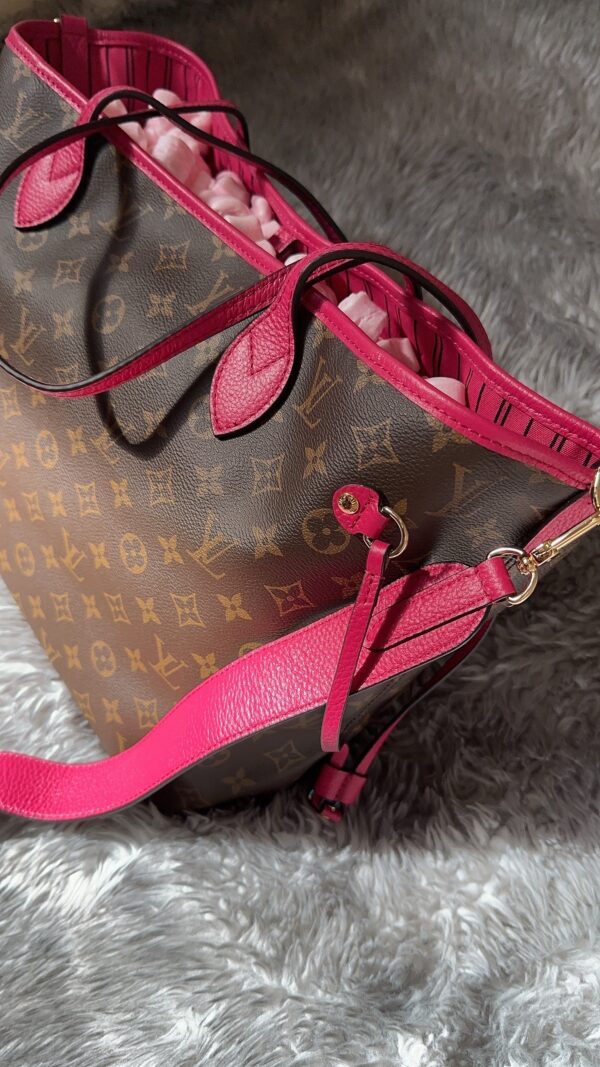 Vuitton Never Full Bag - Image 2