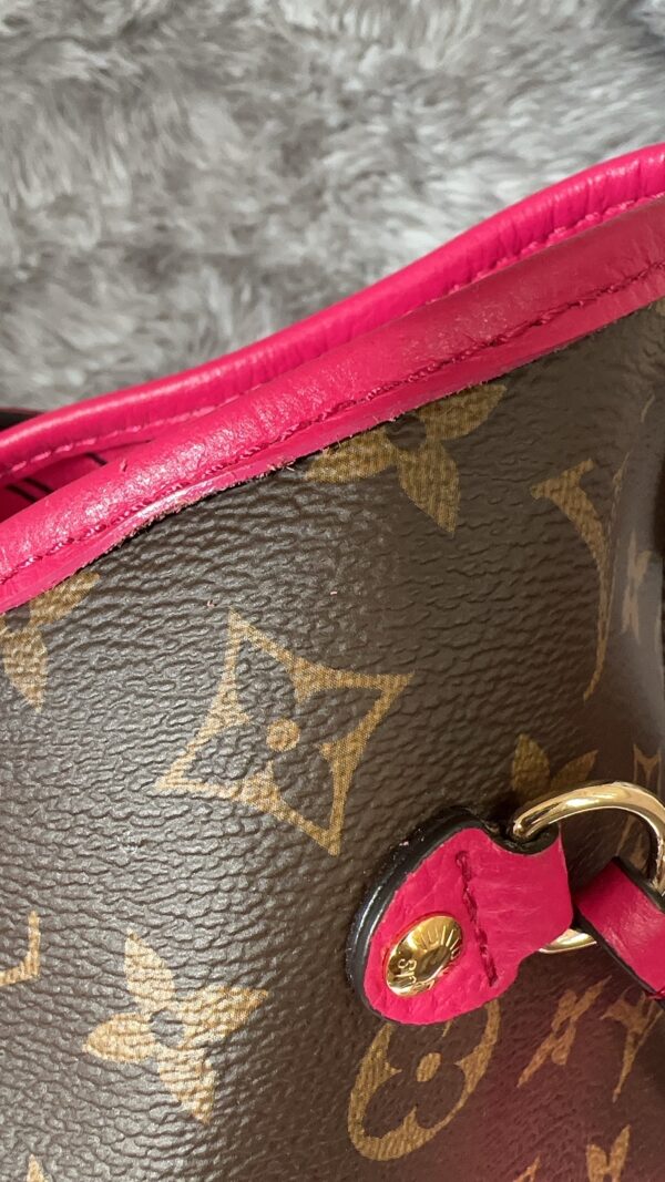 Vuitton Never Full Bag - Image 4